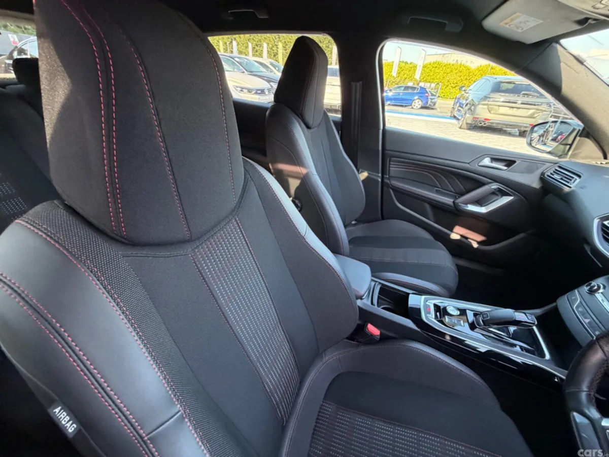 Peugeot 308 Hatchback, Diesel, 2020, Blue