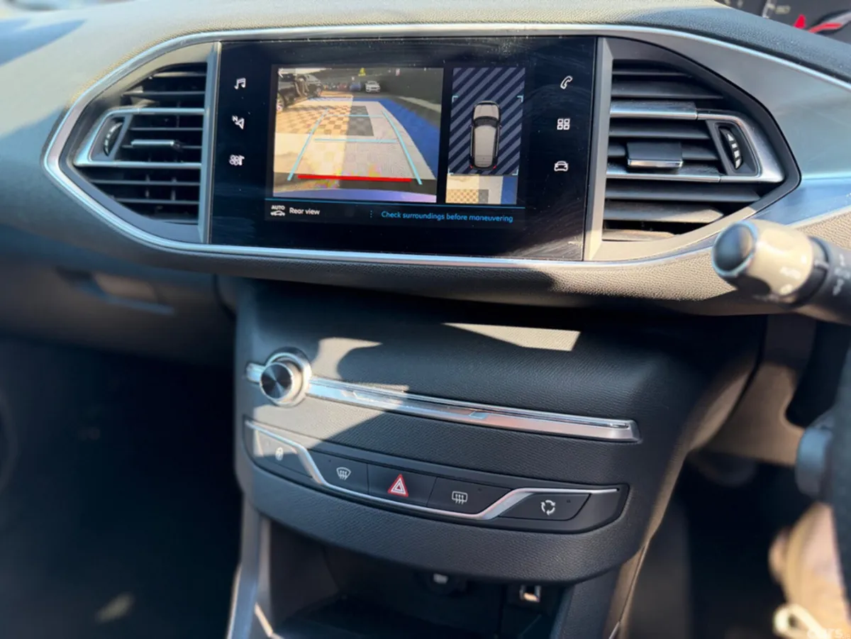 Peugeot 308 Hatchback, Diesel, 2020, Blue
