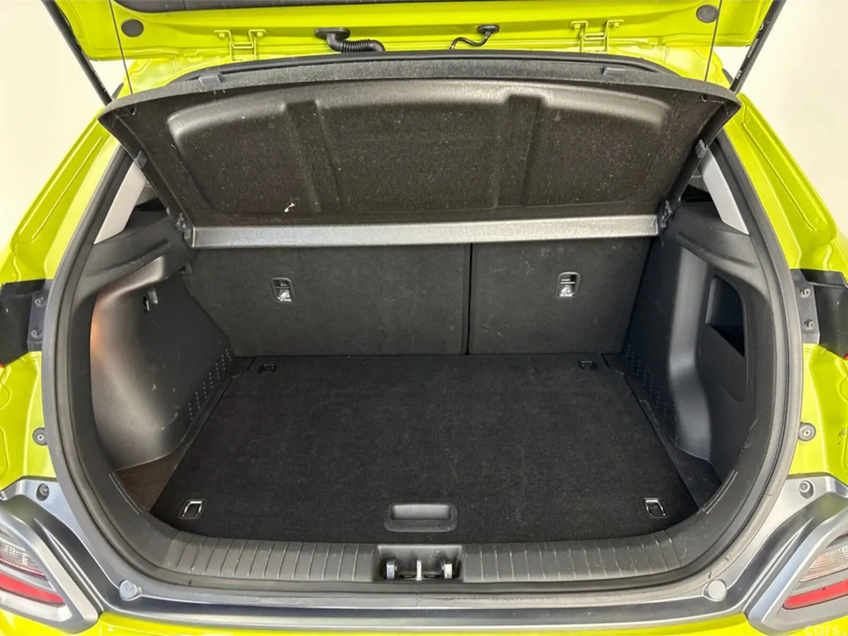 Hyundai KONA MPV, Petrol, 2019, Green
