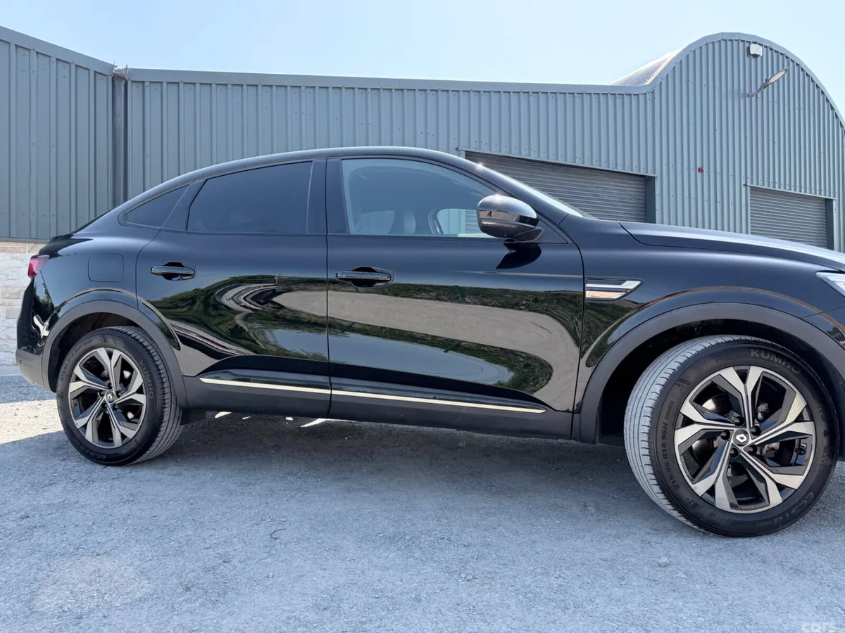 Renault Arkana Hatchback, Petrol, 2023, Black