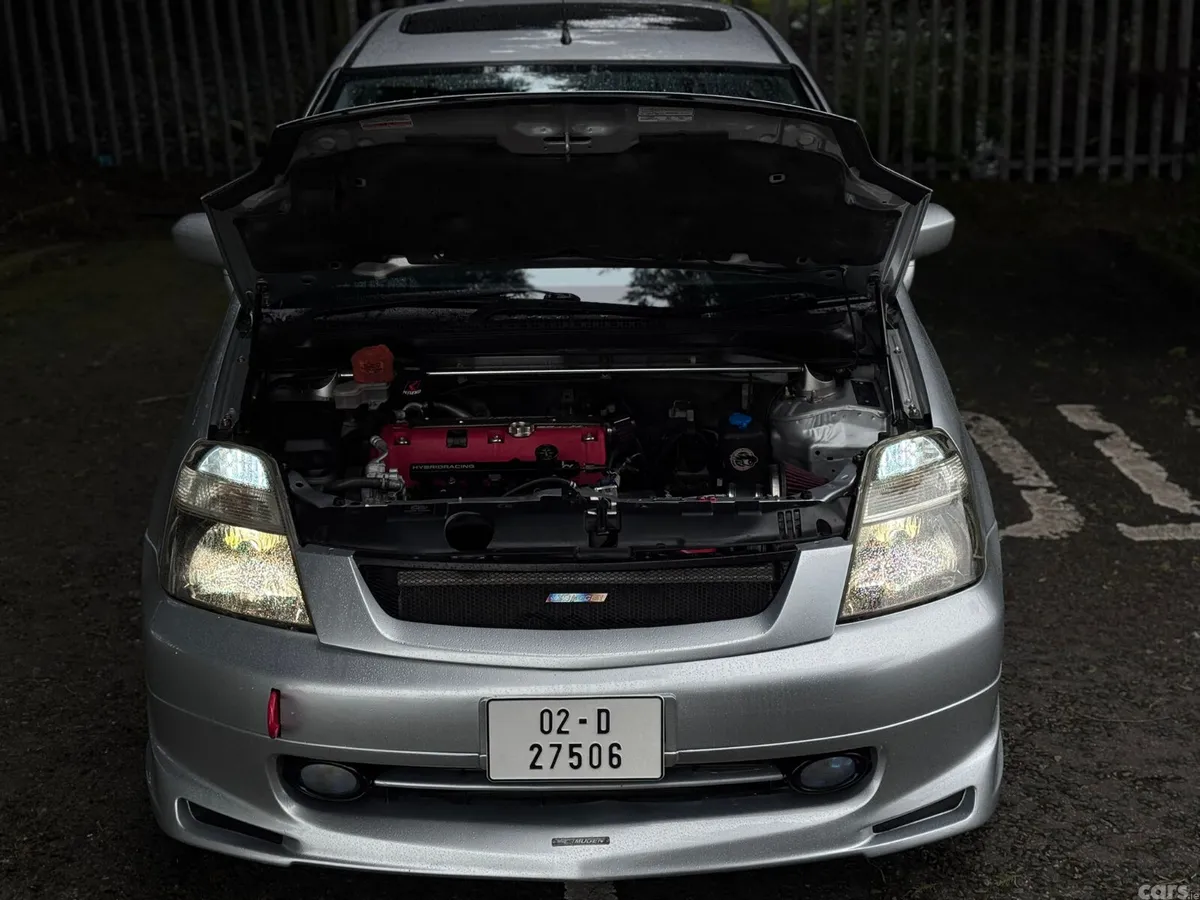 Honda Stream Estate, Petrol, 2002, Silver