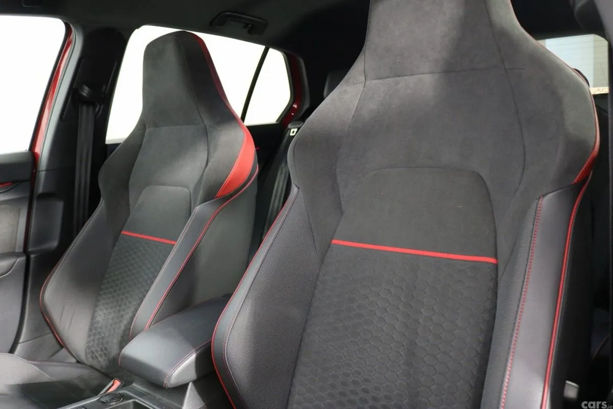 Volkswagen Golf Hatchback, Petrol, 2023, Red
