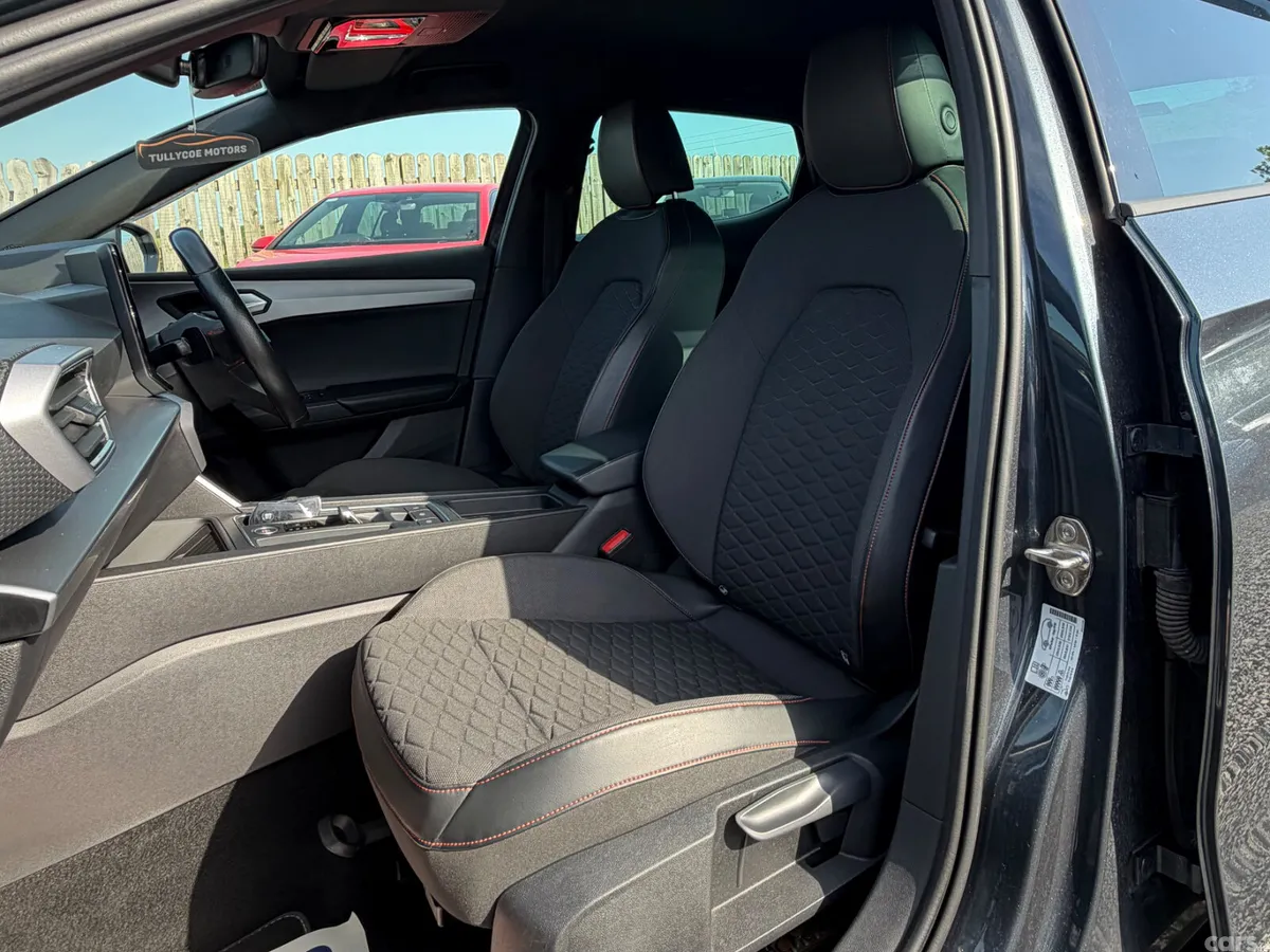 SEAT Leon Hatchback, Diesel, 2020, Grey