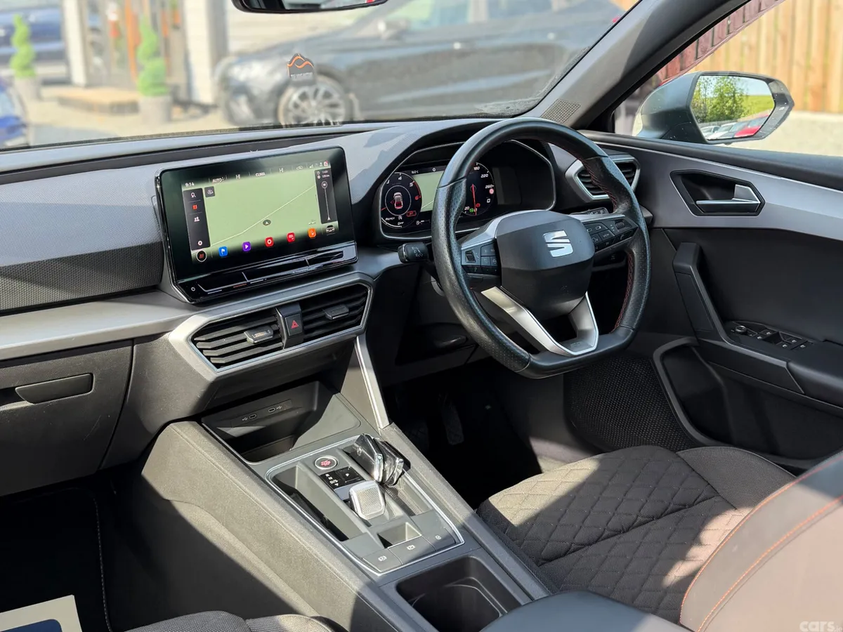 SEAT Leon Hatchback, Diesel, 2020, Grey