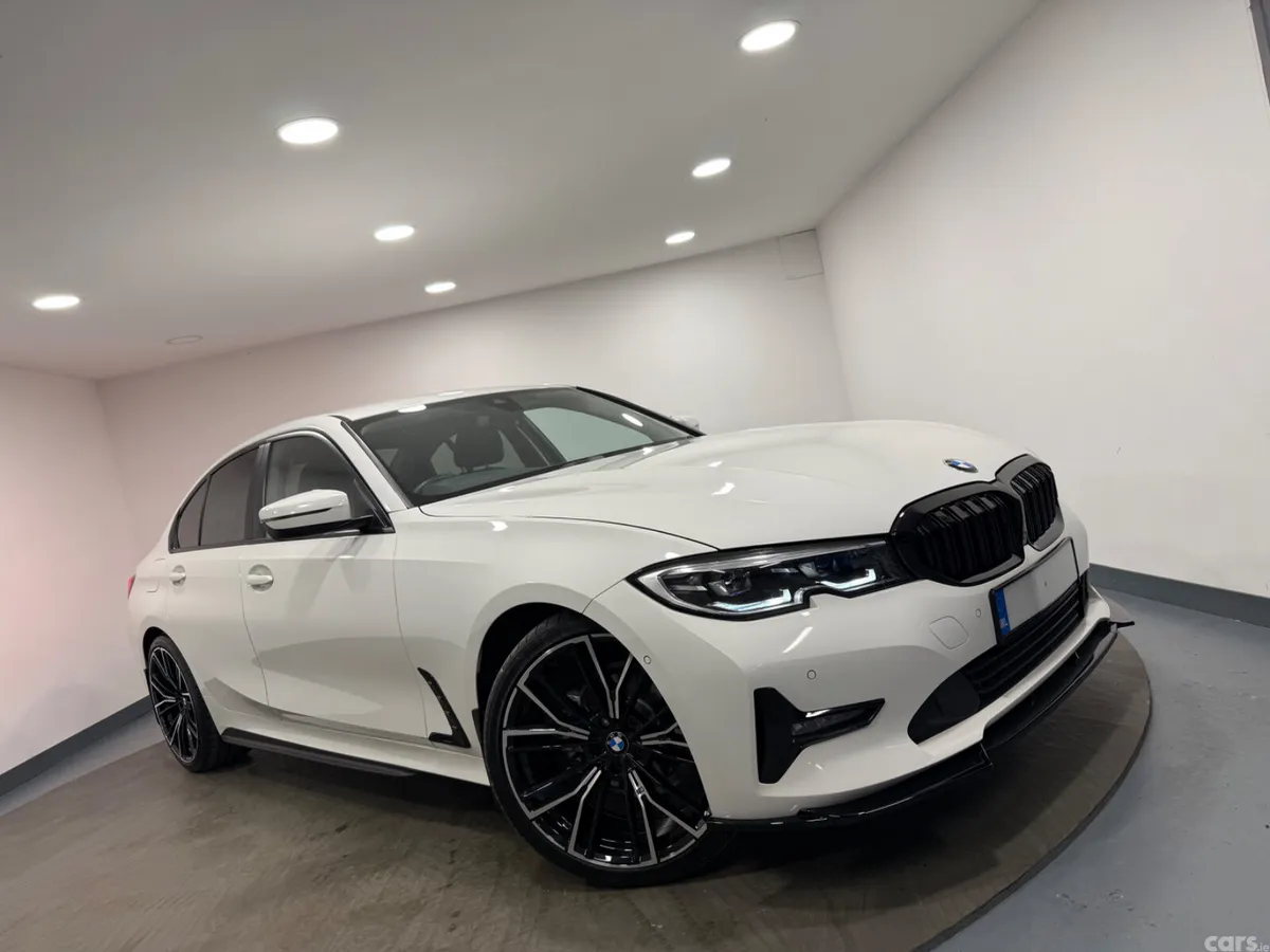 BMW 3-Series Saloon, Diesel, 2022, White