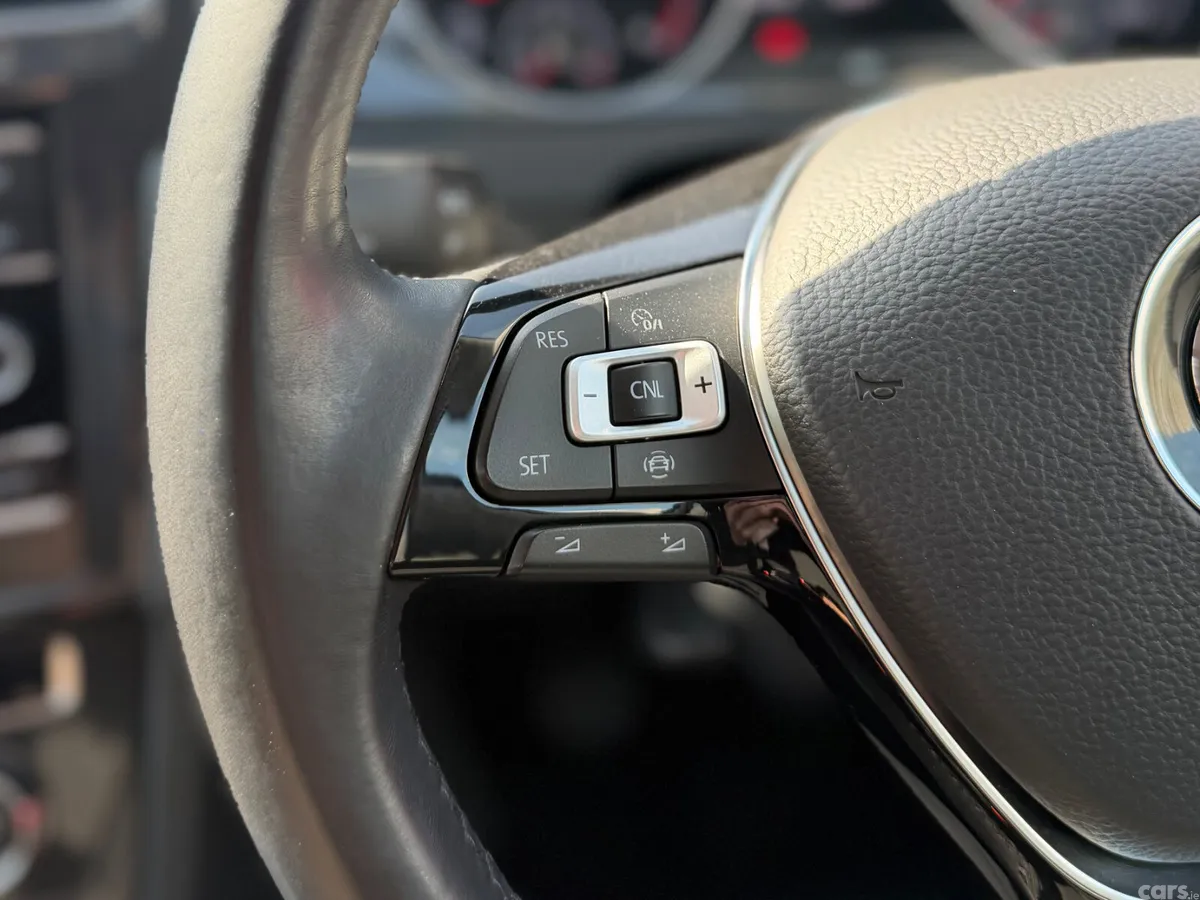 Volkswagen Golf Estate, Diesel, 2019, Grey