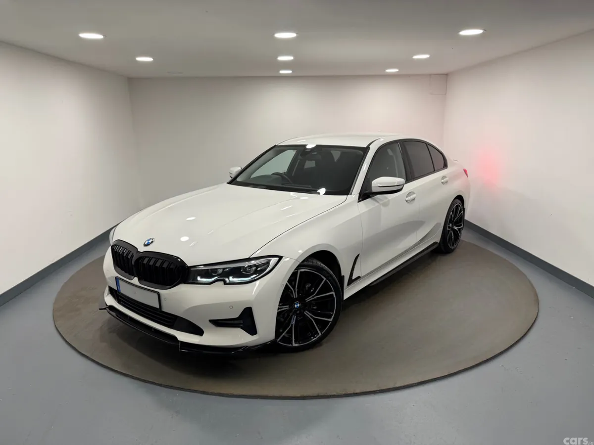 BMW 3-Series Saloon, Diesel, 2022, White