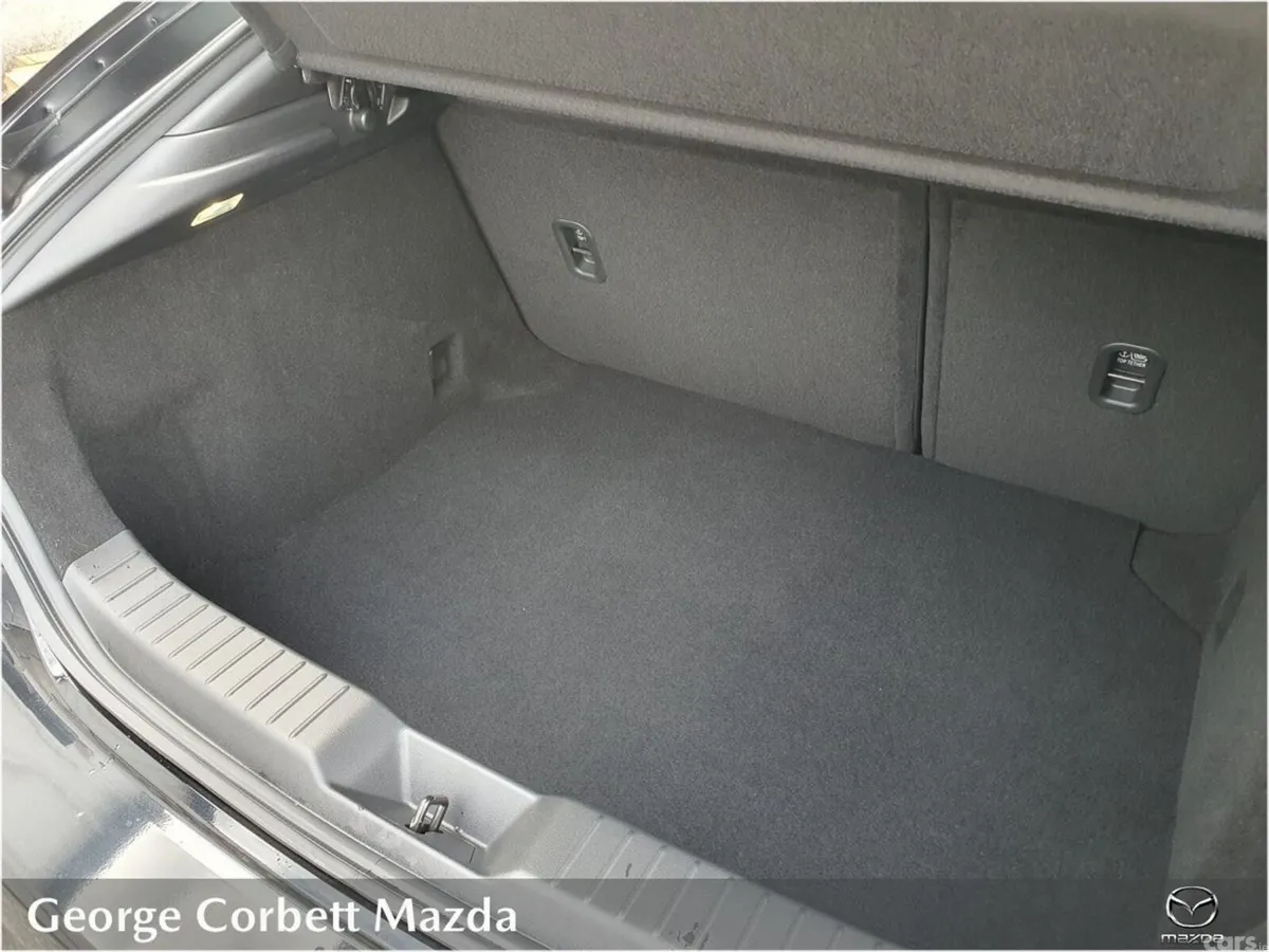 Mazda Mazda3 Hatchback, Petrol, 2025, Black
