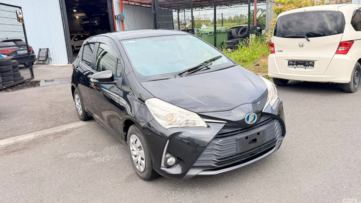 Toyota Vitz Hatchback, Petrol Hybrid, 2019, Black