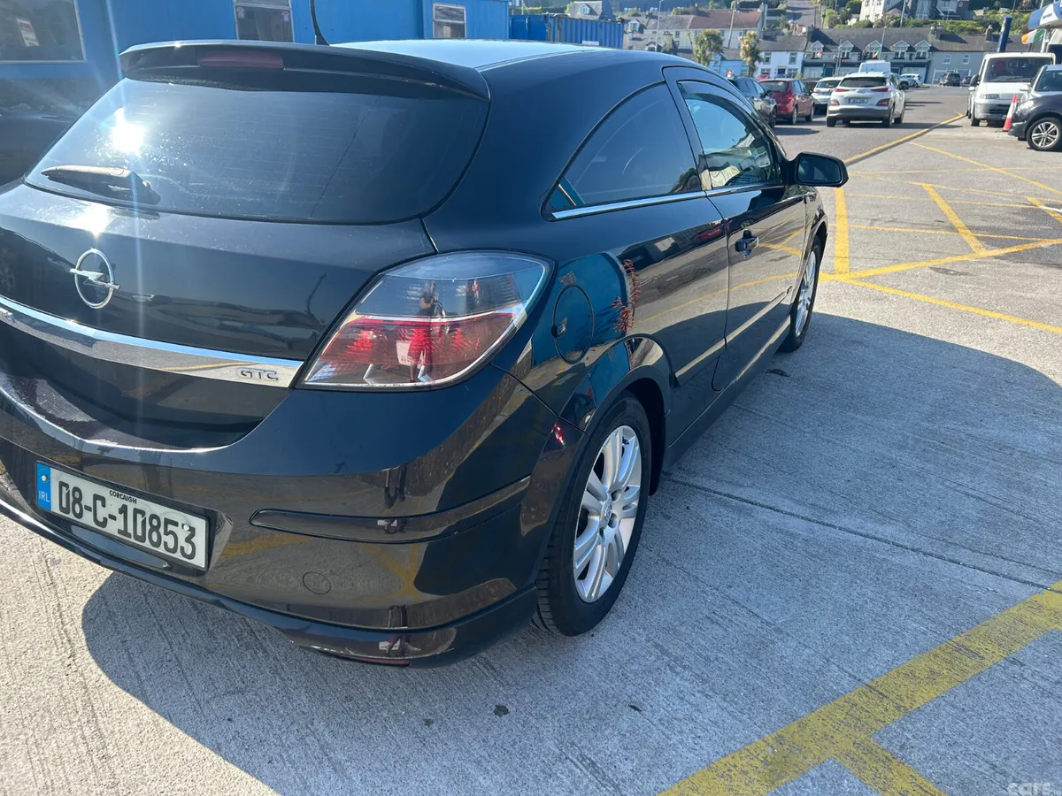 Opel Astra Hatchback, Petrol, 2008, Black
