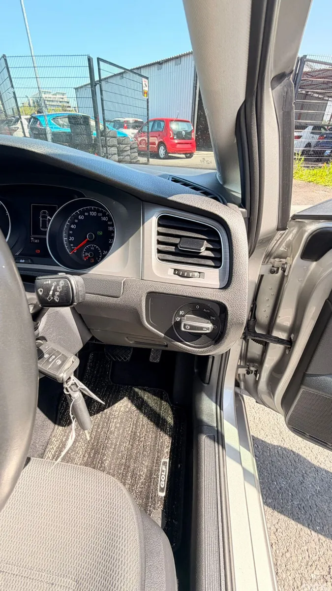 Volkswagen Golf Hatchback, Petrol, 2015, Silver