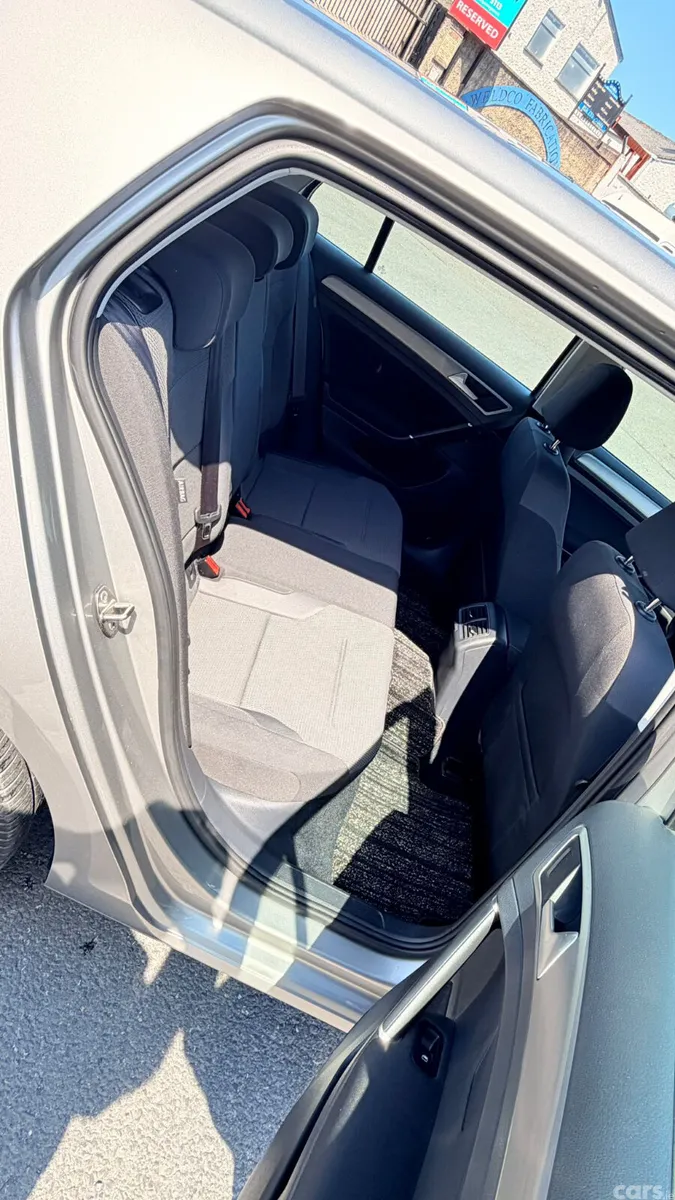 Volkswagen Golf Hatchback, Petrol, 2015, Silver