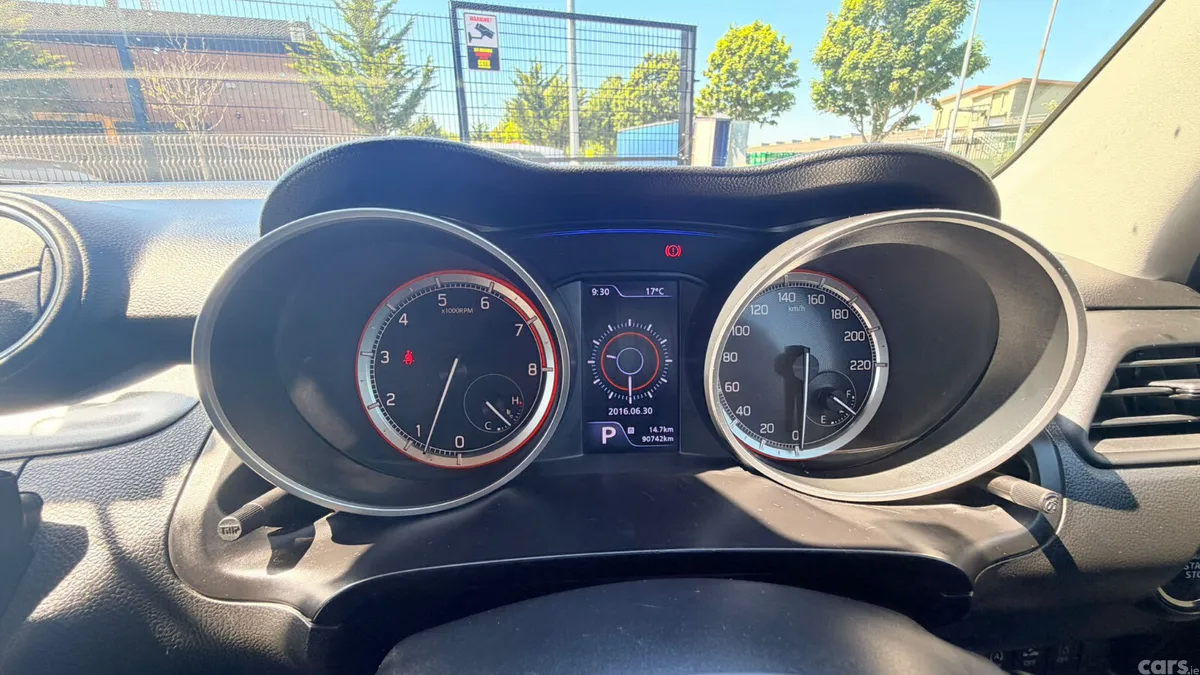 Suzuki Swift Hatchback, Petrol, 2017, Blue