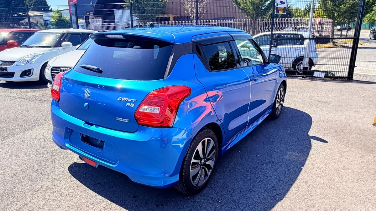 Suzuki Swift Hatchback, Petrol, 2017, Blue