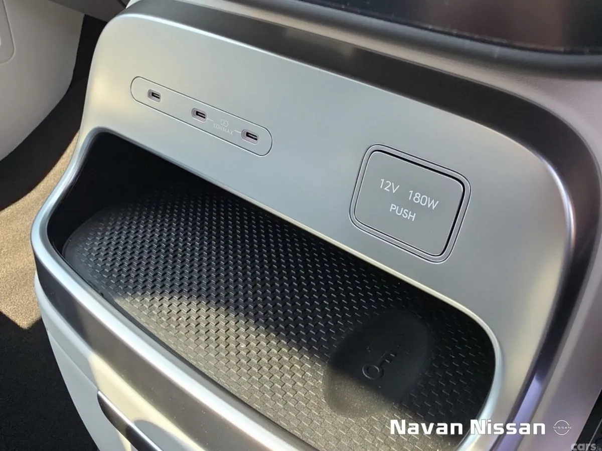 Hyundai IONIQ 9 MPV, Electric, 2026, Green