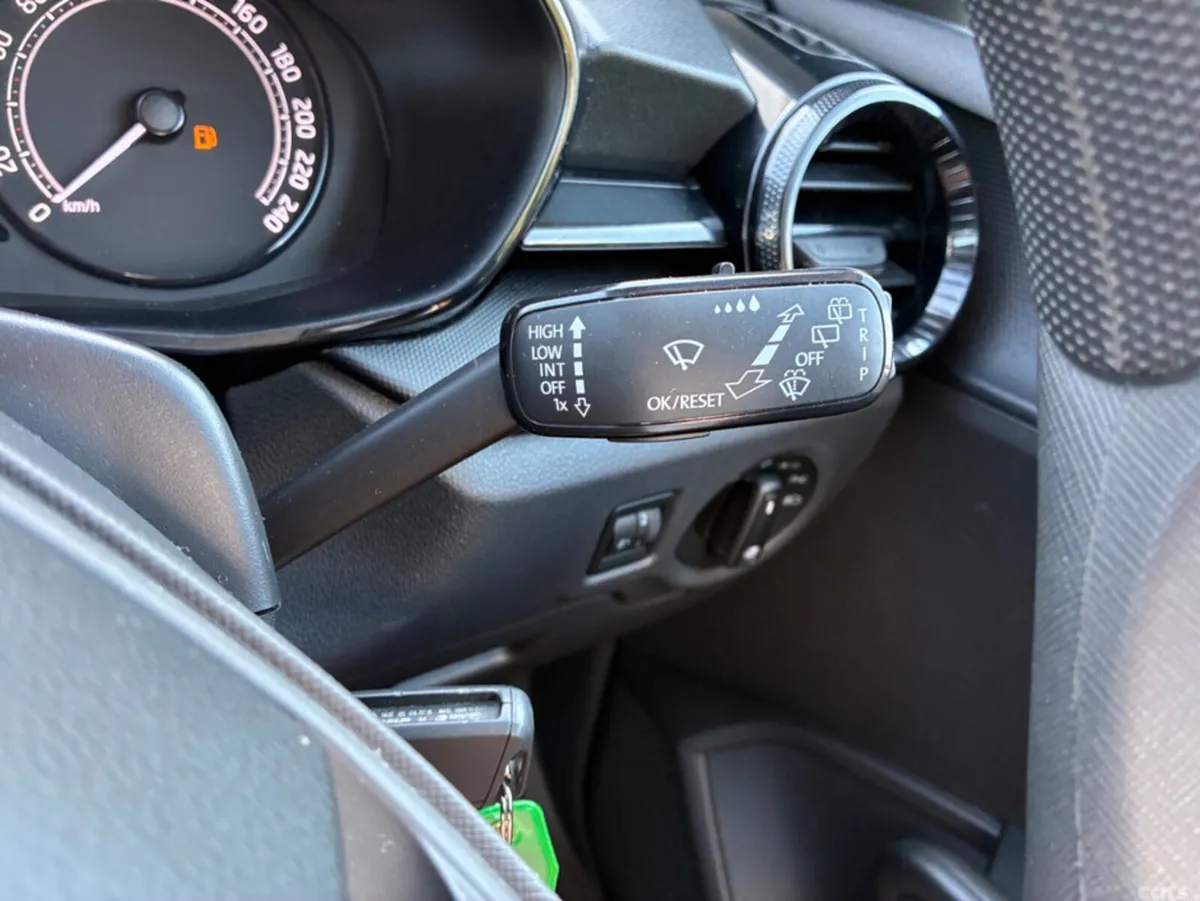 Skoda Fabia Hatchback, Petrol, 2023, Grey