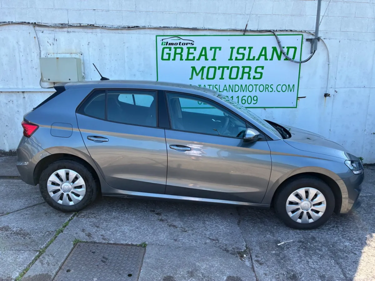 Skoda Fabia Hatchback, Petrol, 2023, Grey