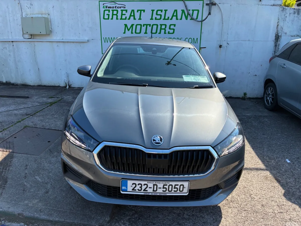 Skoda Fabia Hatchback, Petrol, 2023, Grey