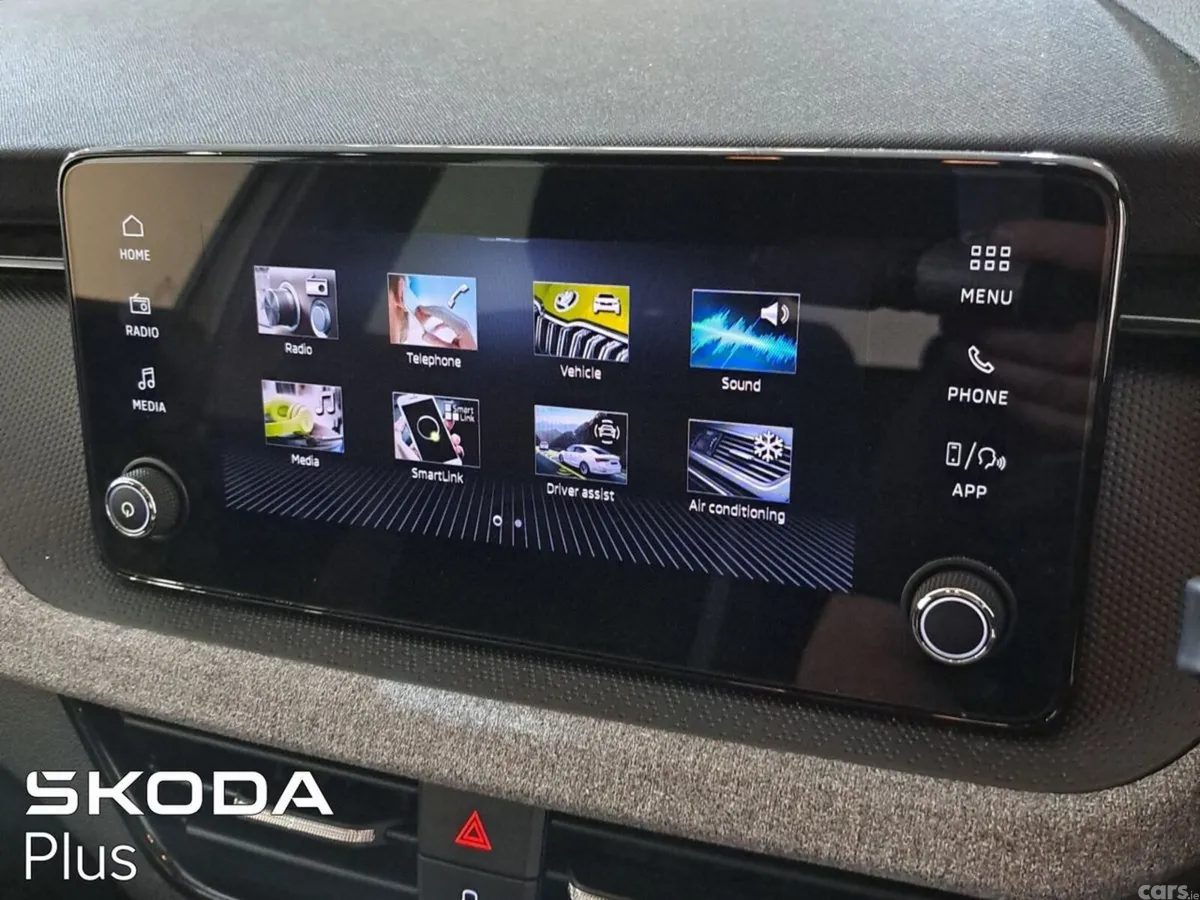 Skoda Kamiq Hatchback, Petrol, 2026, Silver