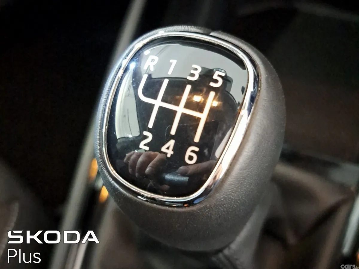 Skoda Kamiq Hatchback, Petrol, 2026, Silver
