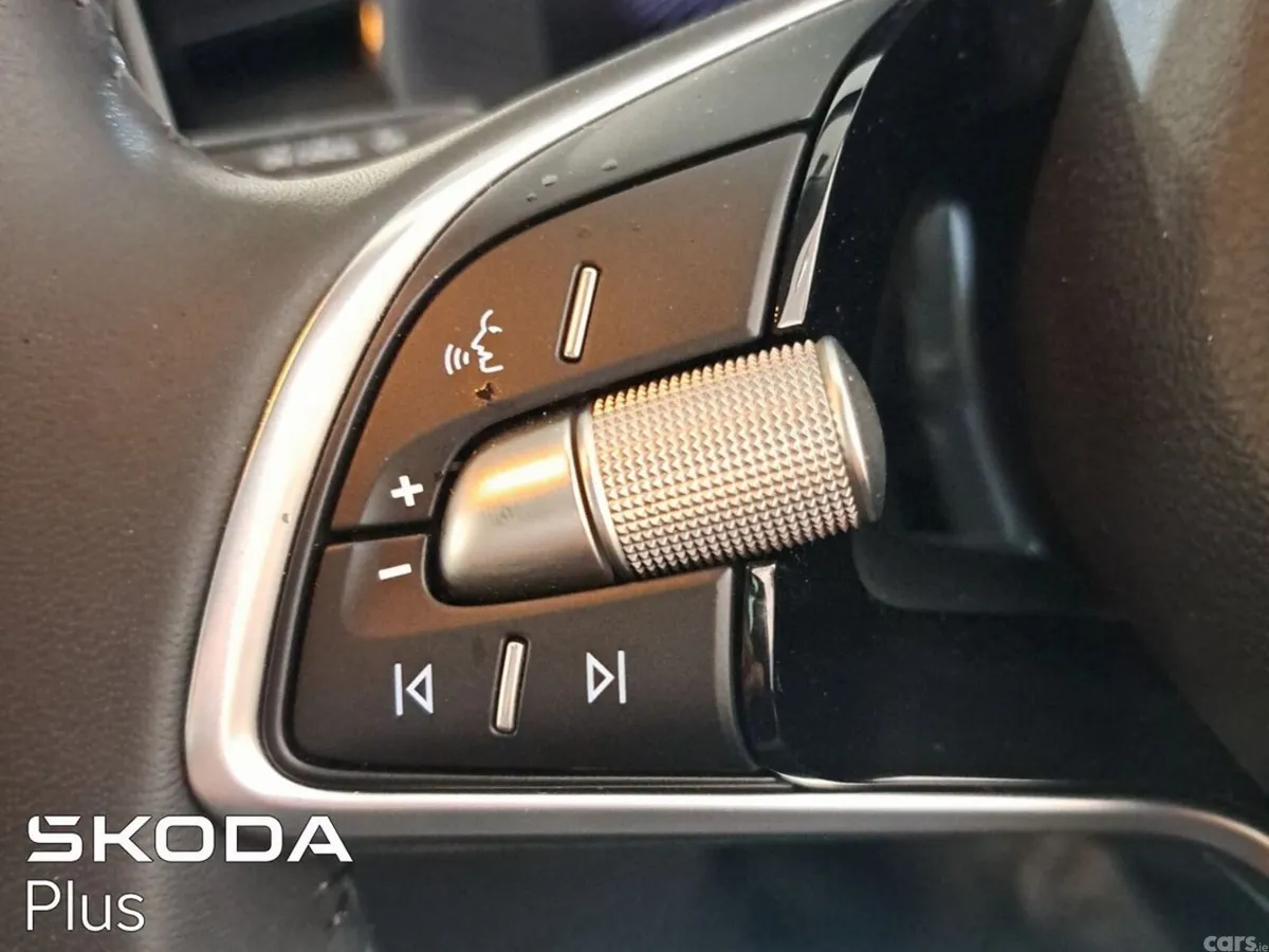 Skoda Kamiq Hatchback, Petrol, 2026, Silver