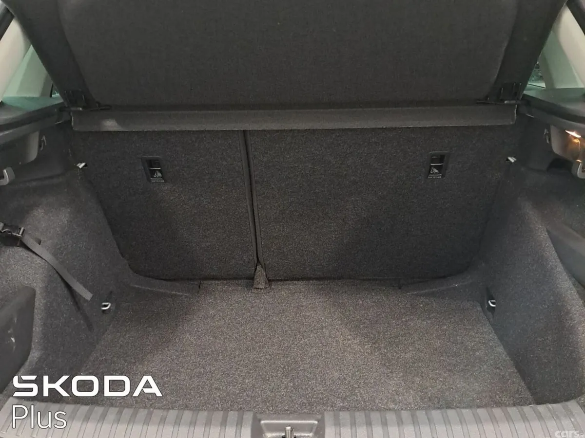 Skoda Kamiq Hatchback, Petrol, 2026, Silver