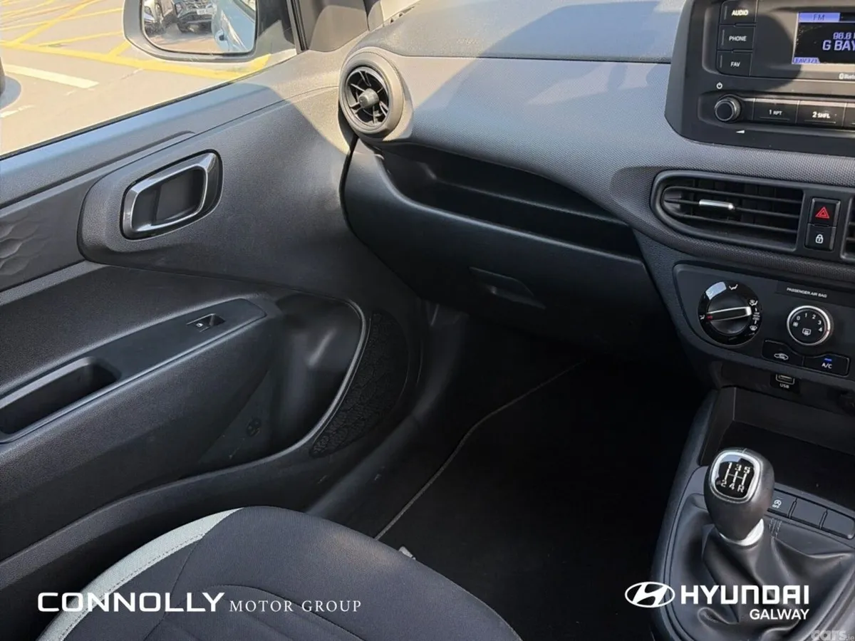 Hyundai i10 Hatchback, Petrol, 2022, Grey