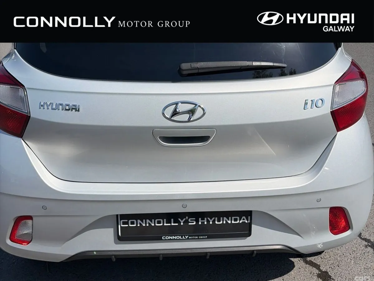 Hyundai i10 Hatchback, Petrol, 2022, Grey