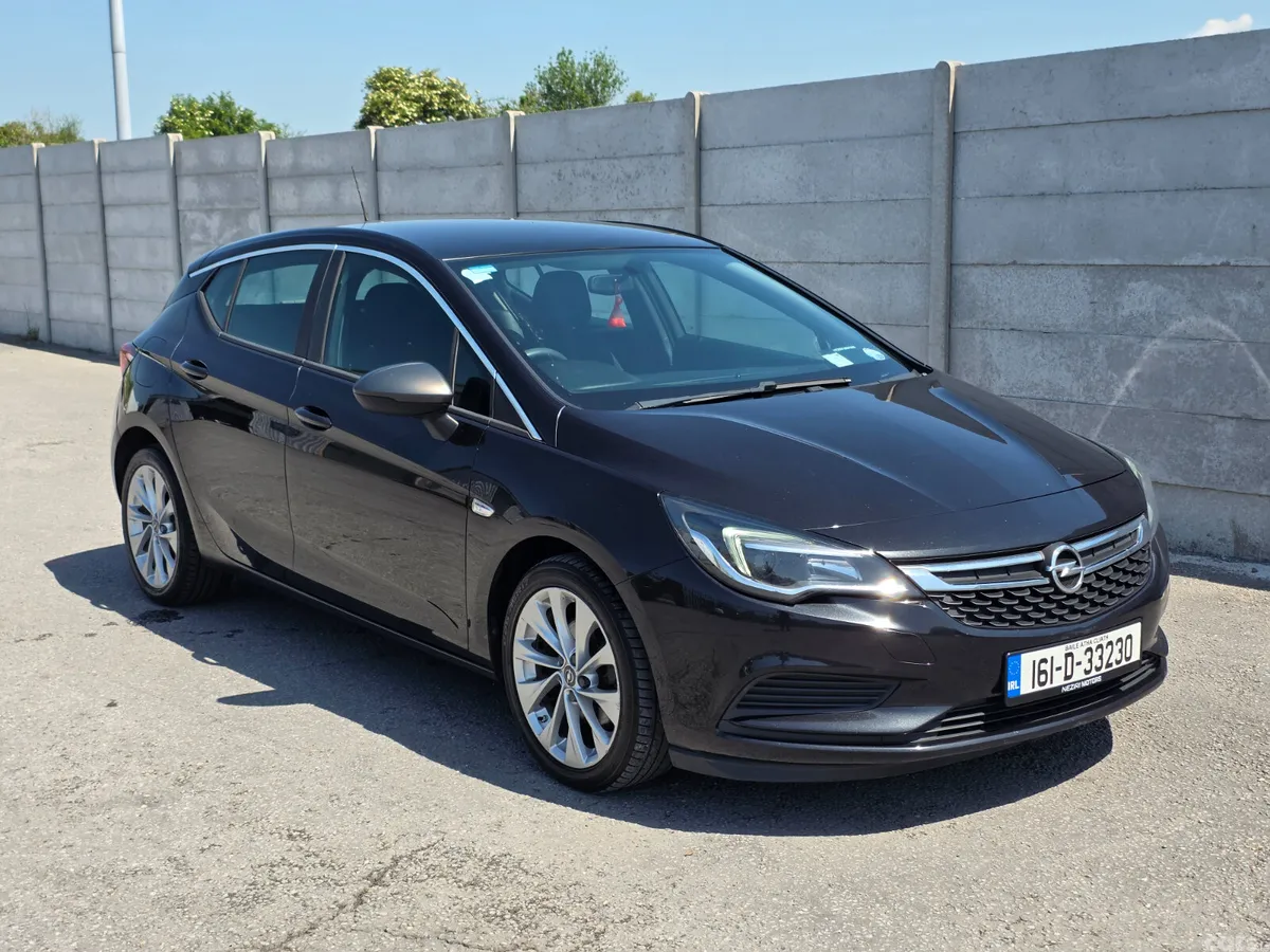 Opel Astra Hatchback, Diesel, 2016, Black