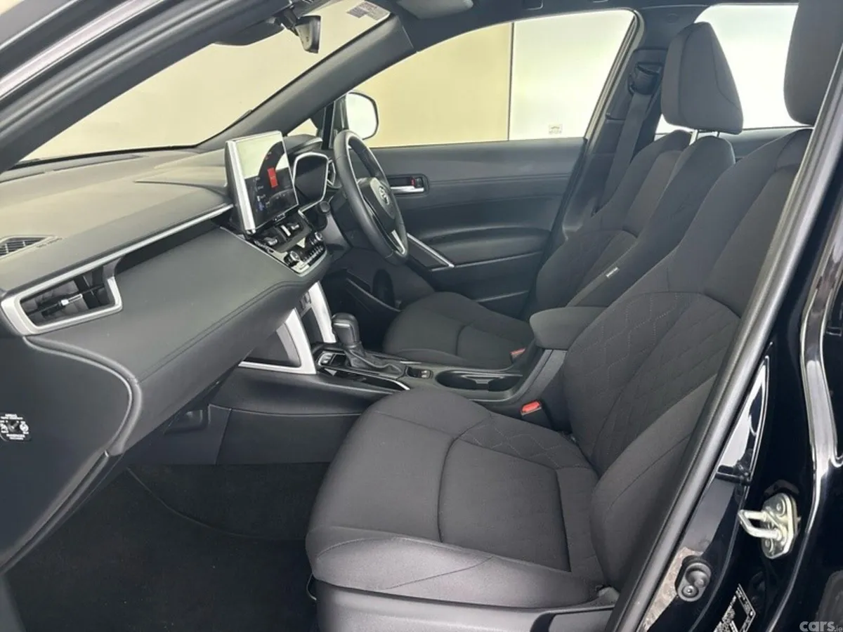 Toyota Corolla Cross Hatchback, Petrol Hybrid, 2024, Black