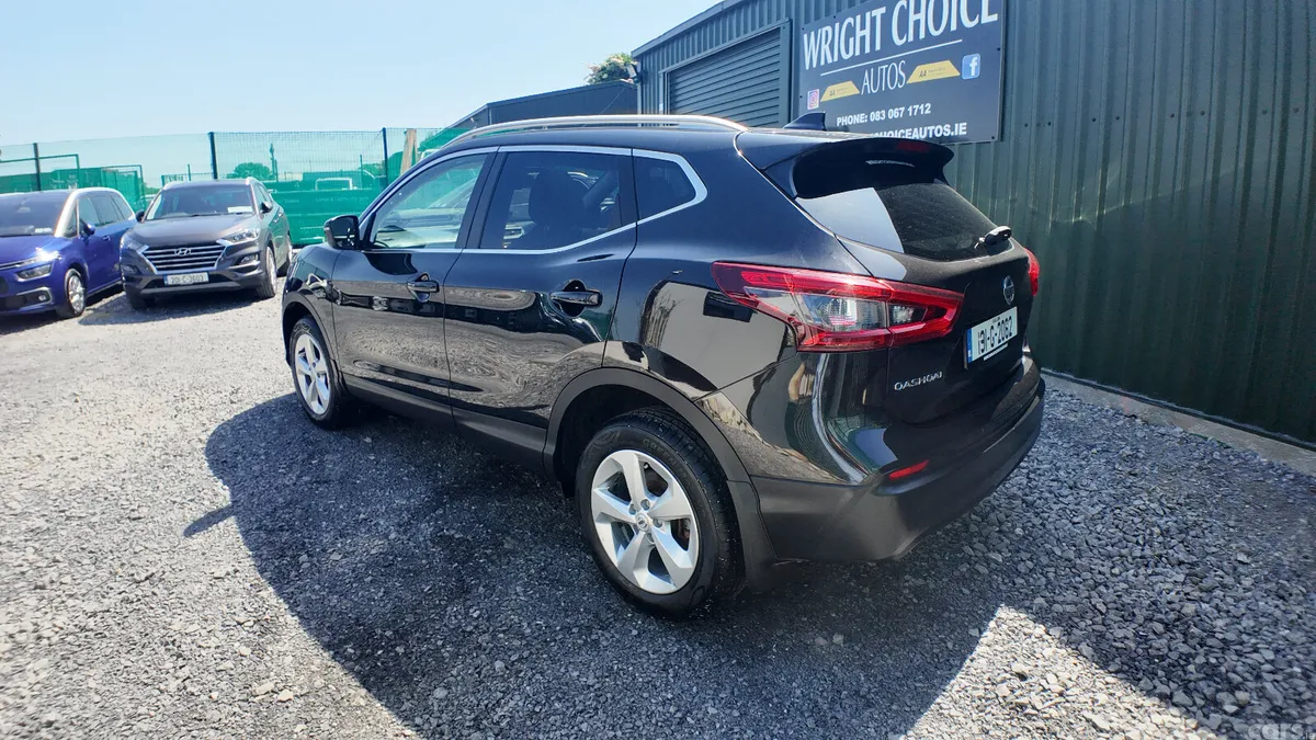Nissan Qashqai MPV, Diesel, 2019, Black