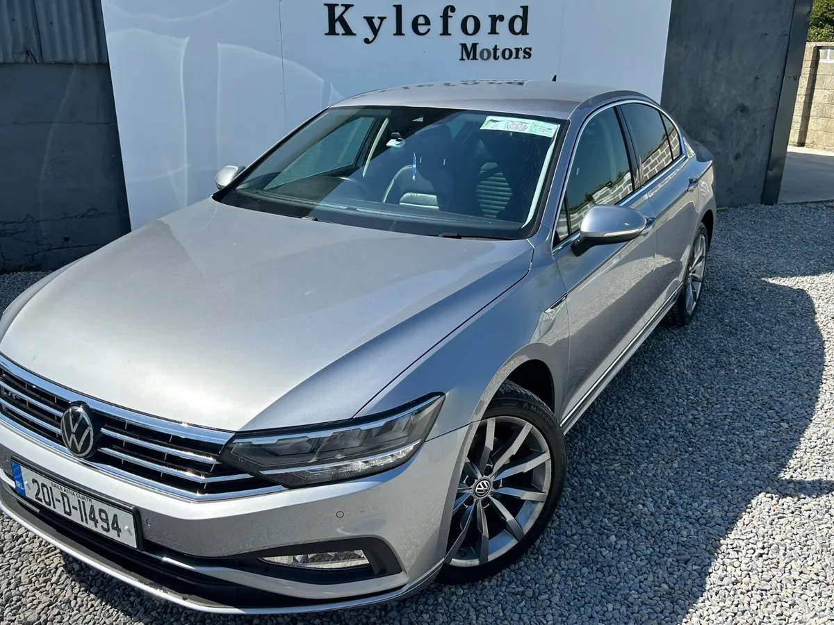 Volkswagen Passat Saloon, Diesel, 2020, Grey