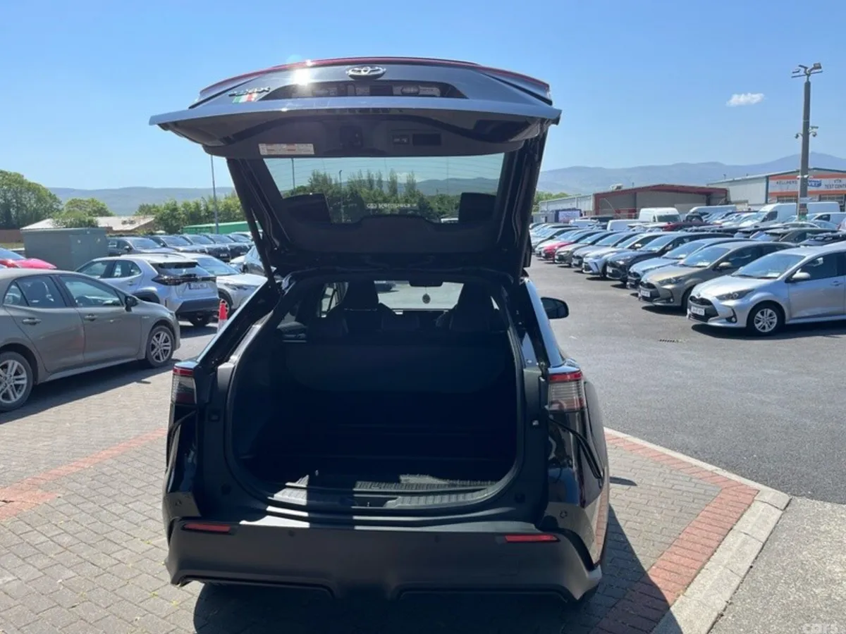 Toyota bZ4X Estate, Electric, 2024, Black