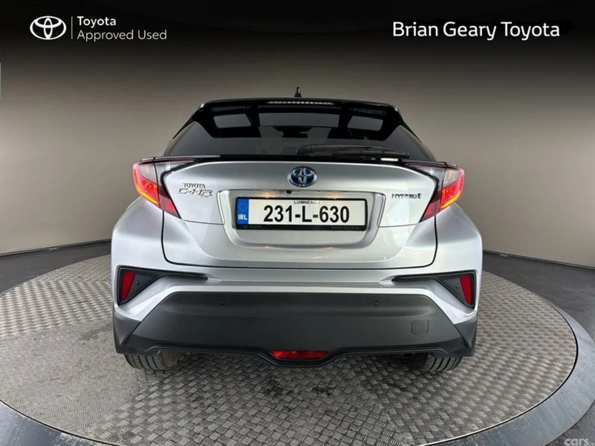 Toyota C-HR SUV, Petrol Hybrid, 2023, Grey