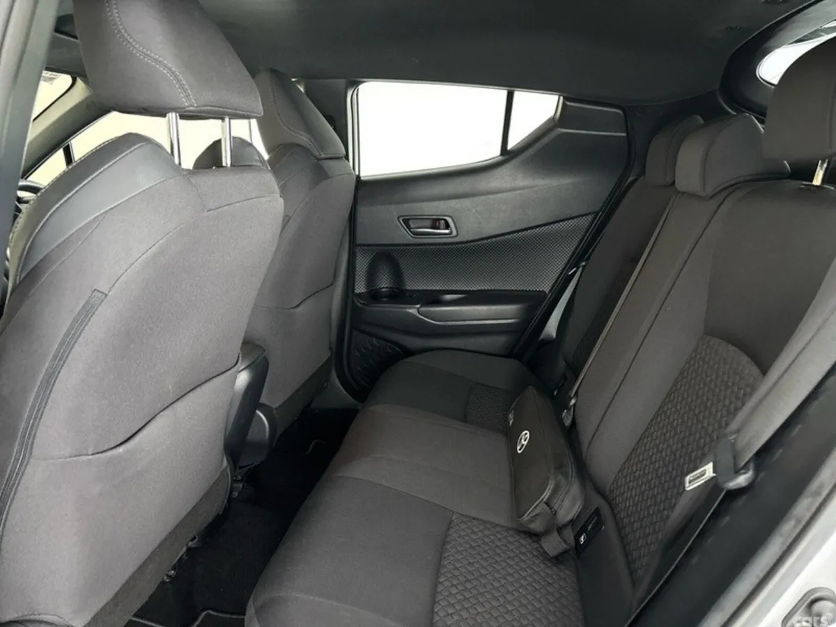 Toyota C-HR SUV, Petrol Hybrid, 2023, Grey