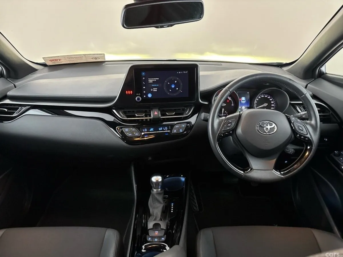 Toyota C-HR SUV, Petrol Hybrid, 2023, Grey