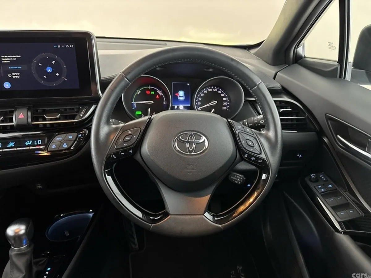 Toyota C-HR SUV, Petrol Hybrid, 2023, Grey