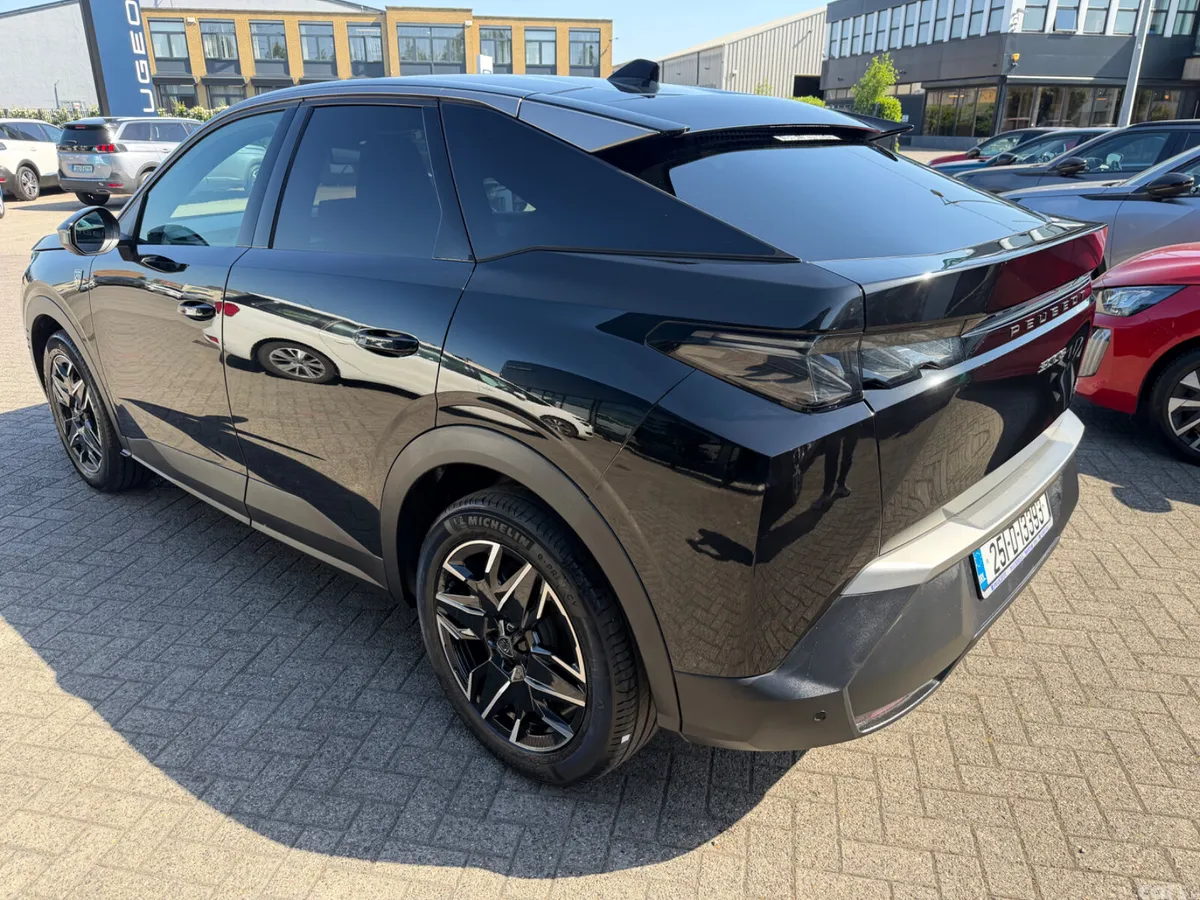 Peugeot 3008 MPV, Petrol Hybrid, 2025, Black