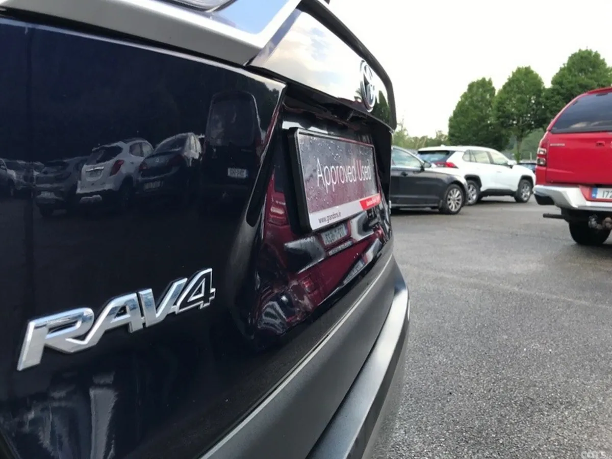 Toyota RAV4 SUV, Petrol Hybrid, 2023, Blue