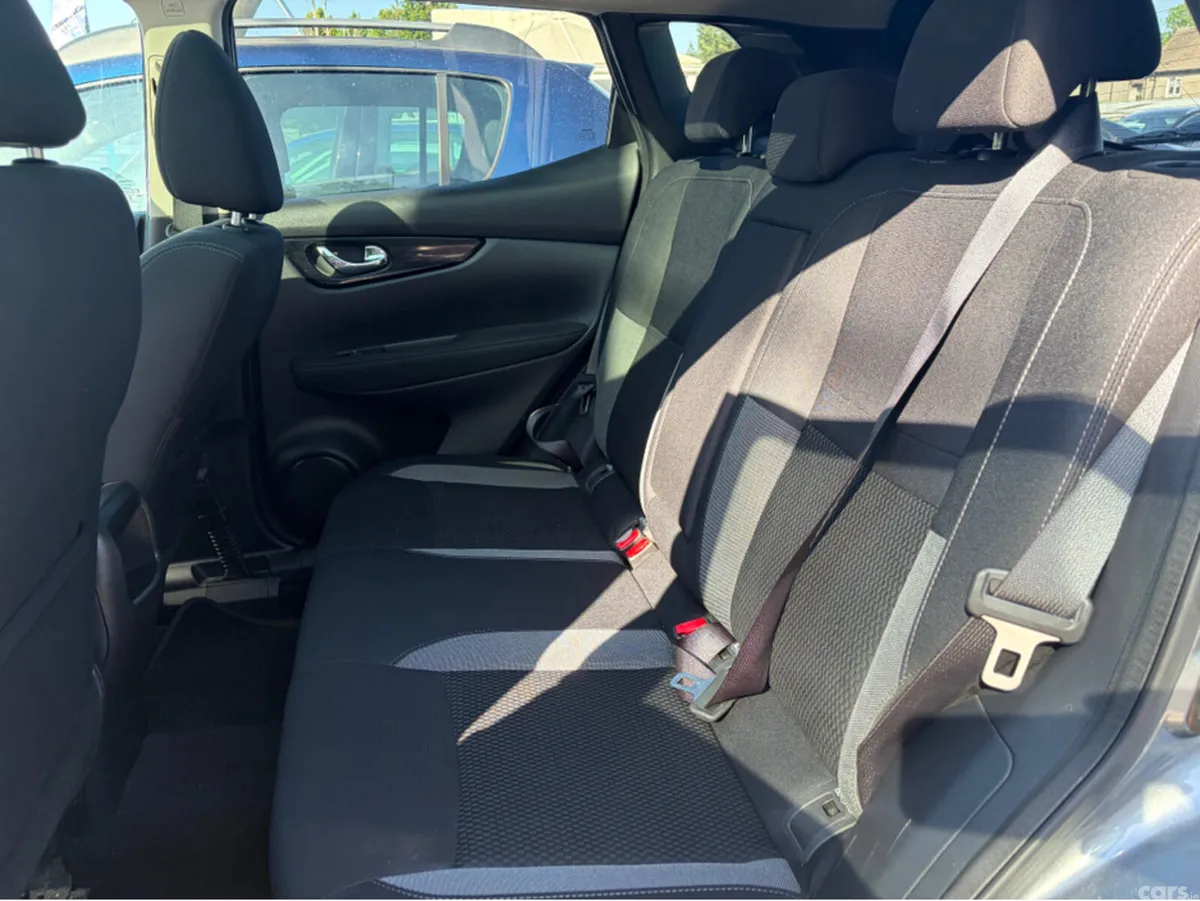 Nissan Qashqai MPV, Diesel, 2018, Grey
