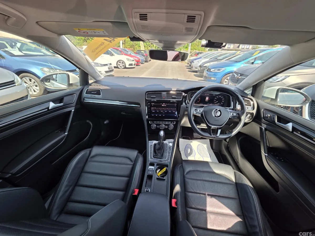 Volkswagen Golf Hatchback, Diesel, 2019, White