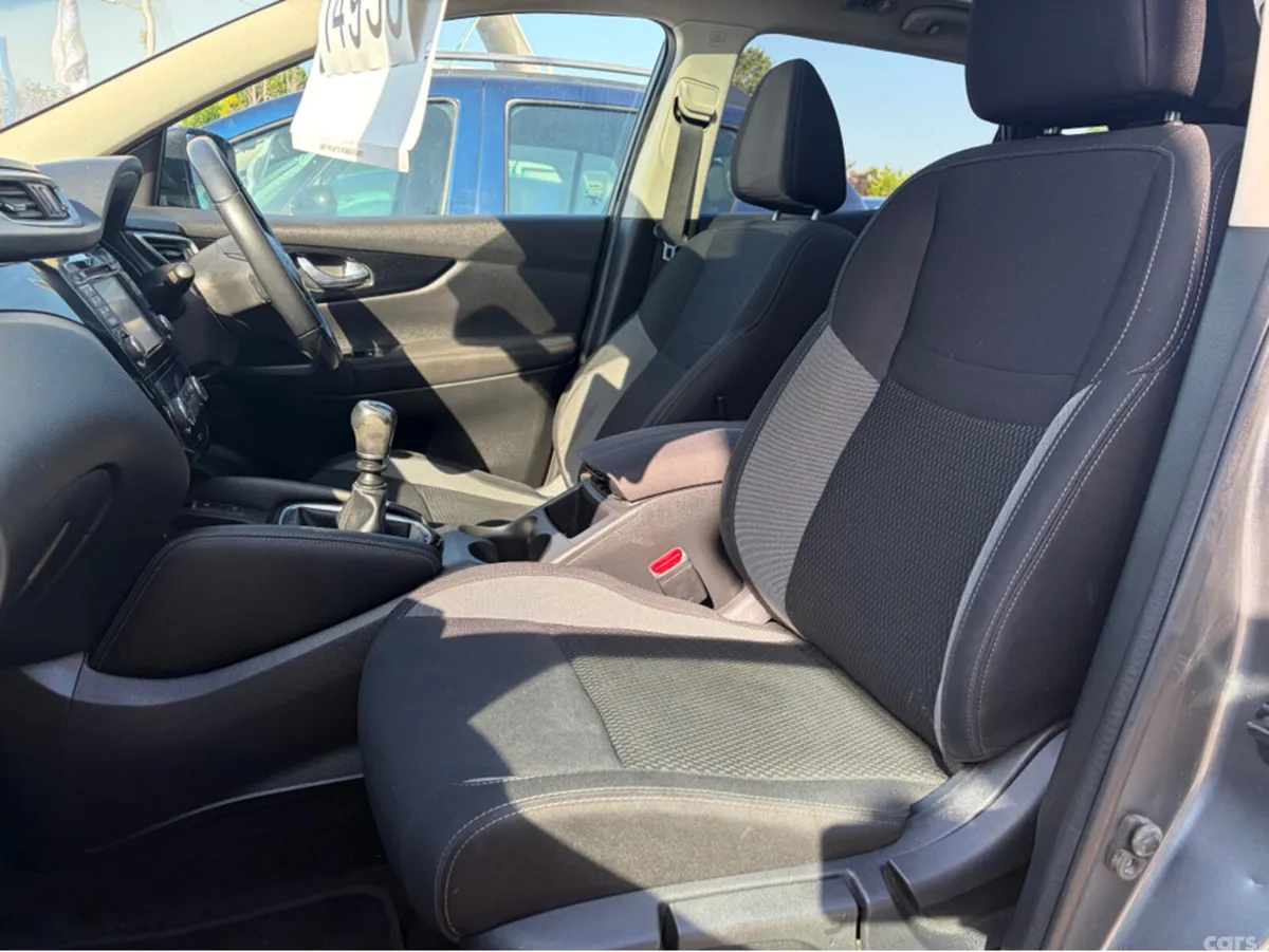 Nissan Qashqai MPV, Diesel, 2018, Grey