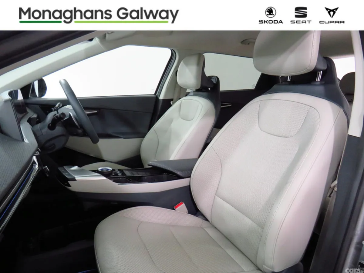 Kia EV6 MPV, Electric, 2022, Grey