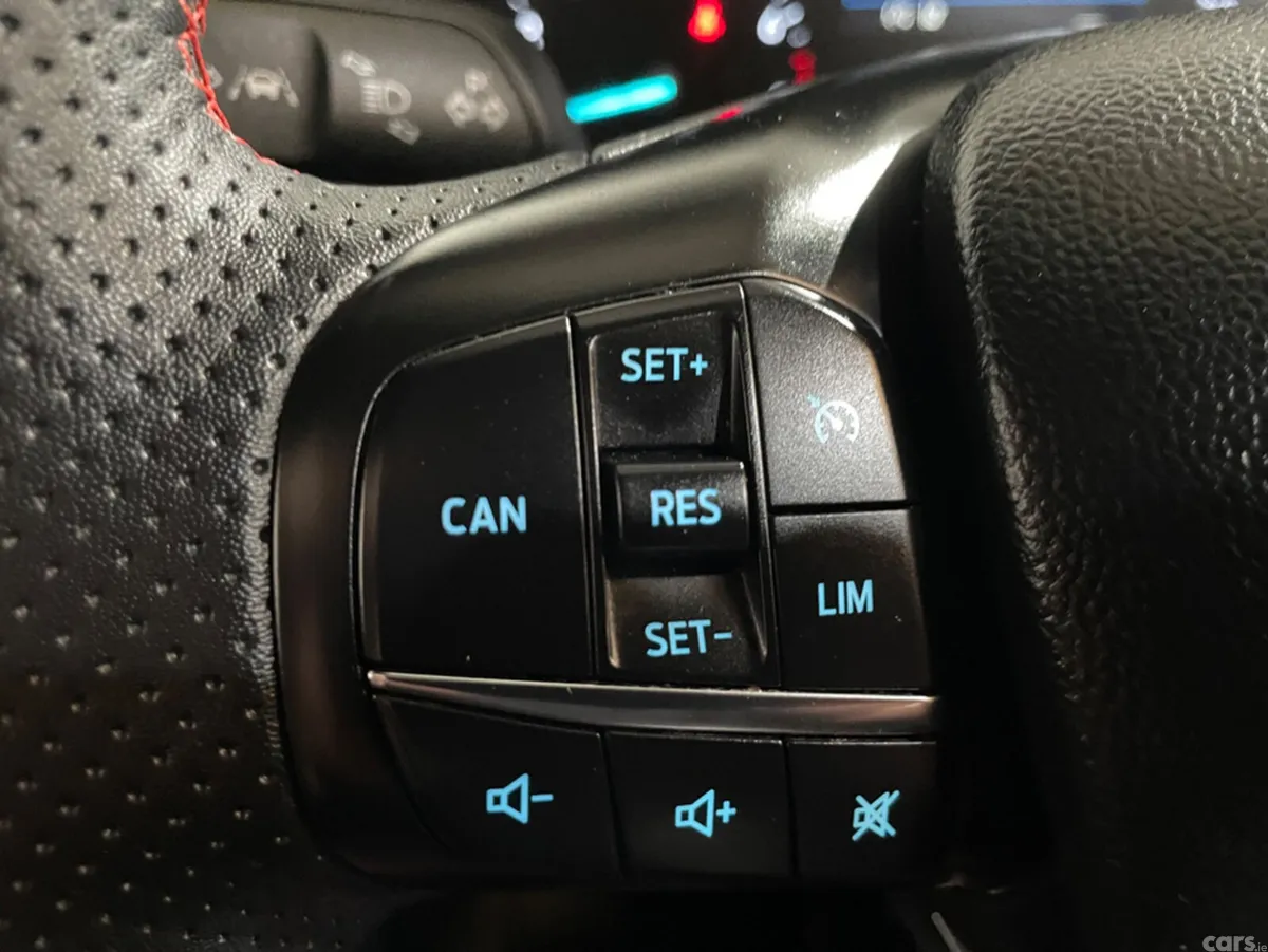 Ford Focus Hatchback, Petrol, 2023, Grey