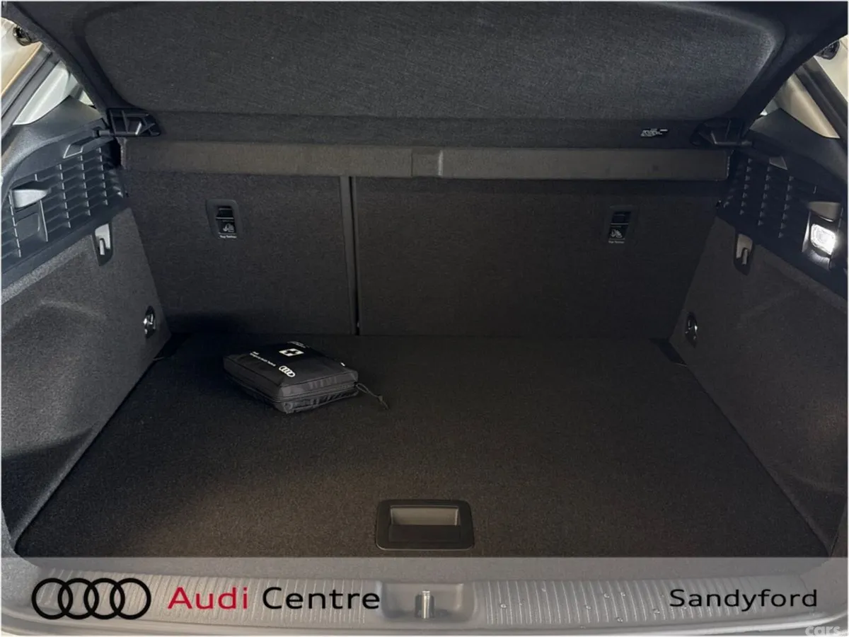 Audi Q2 SUV, Petrol, 2026, White