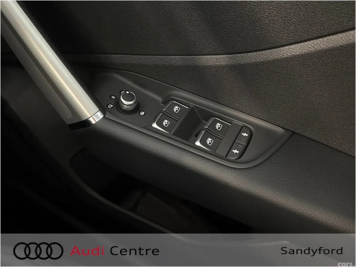 Audi Q2 SUV, Petrol, 2026, White