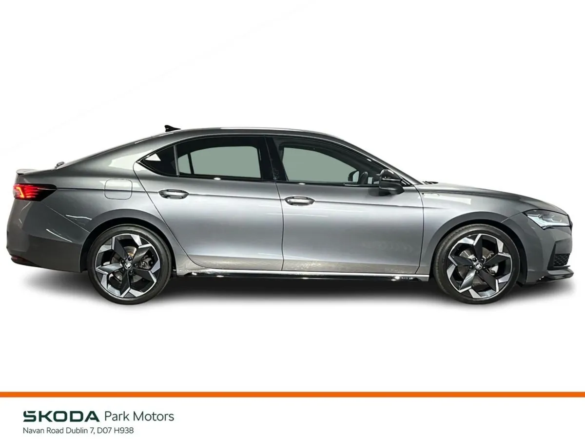 Skoda Superb Saloon, Diesel, 2026, Grey