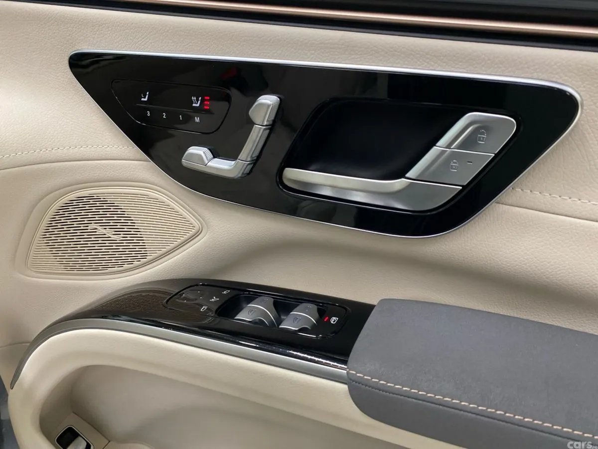 Mercedes-Benz EQS SUV, Electric, 2025, Grey