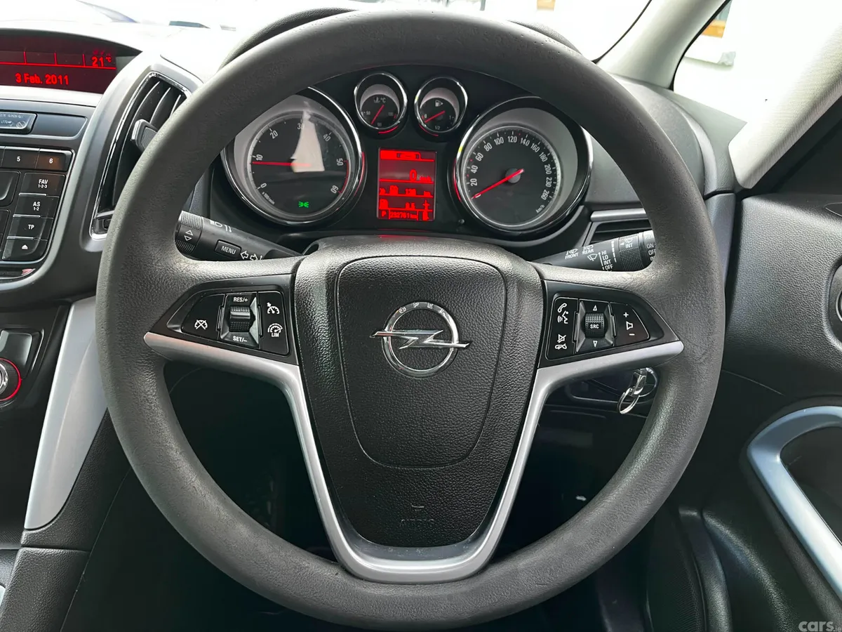 Opel Zafira MPV, Diesel, 2016, Black