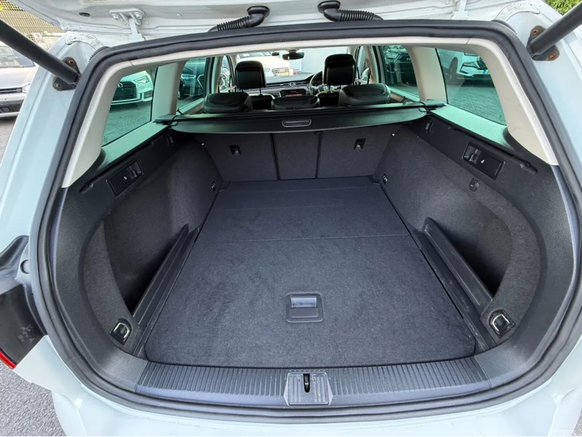 Volkswagen Passat Estate, Diesel, 2018, White